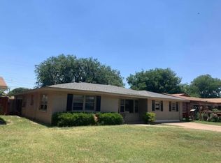 5427 8th Pl, Lubbock, TX 79416