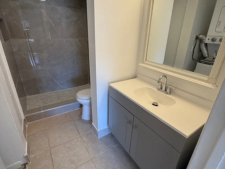 6736 Palmetto Cir S #205 — Photo 9