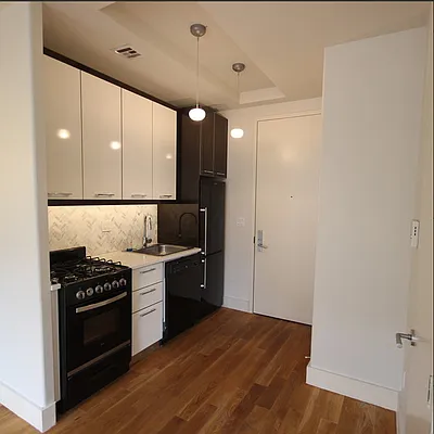 Rented by Nooklyn NYC LLC | media 27