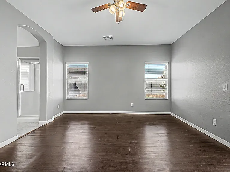 1502 W Alder Rd — Photo 8