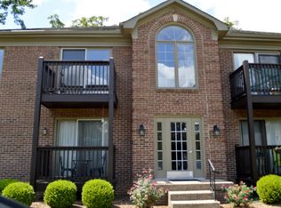 186 Saint Matthews Ave APT 2, Saint Matthews, KY 40207