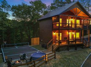646 Sunrise Blvd, Sevierville, TN 37862