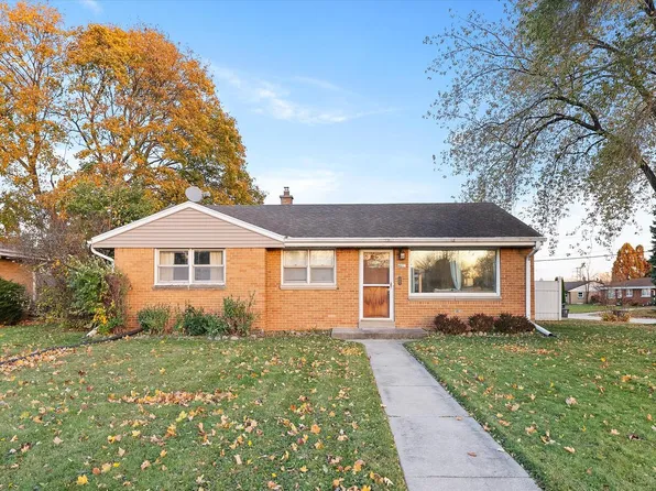 4612 South 61st STREET, Greenfield, WI 53220