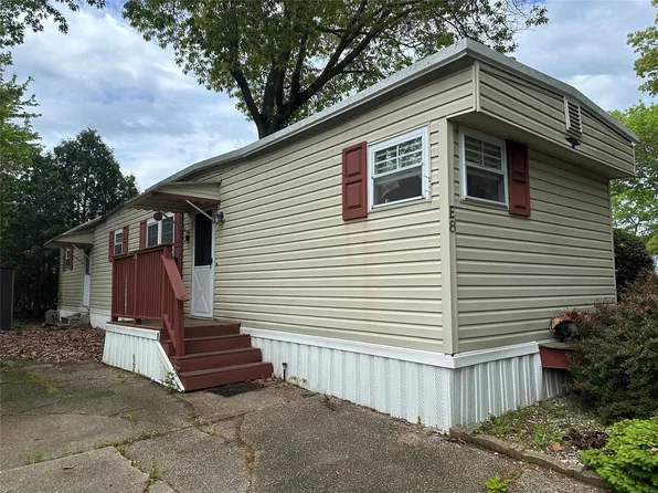 658  E8 Sound Avenue, Calverton, NY 11933