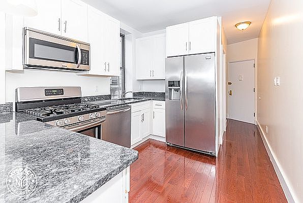 1st image of 223 Bainbridge St #3Y