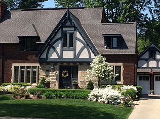 765 Pemberton Rd, Grosse Pointe Park, MI 48230