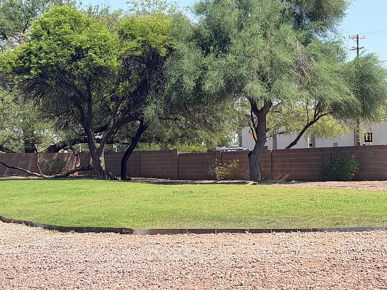 7455 E Cross Ridge Pl — Photo 2