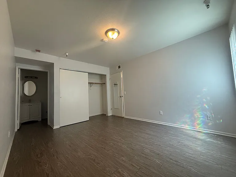 615 N. Juanita Ave — Photo 21