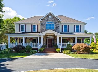 202 Cambon Ave, Saint James, NY