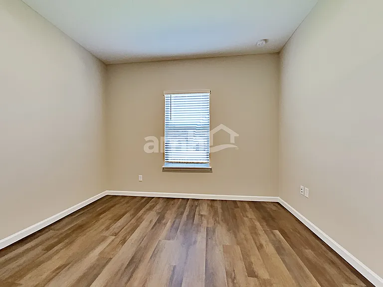 225 Edge Park Trl — Photo 13