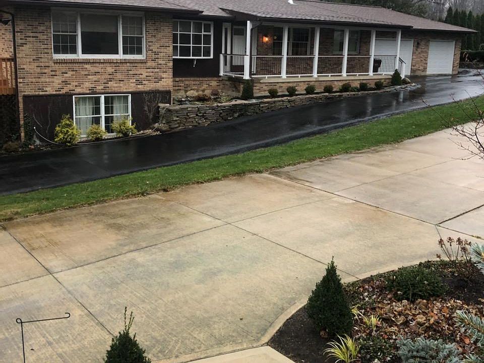 2nd image of 1640 E Choctaw Dr