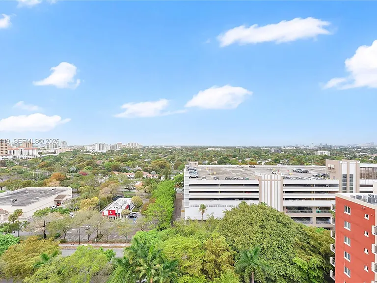 3500 Coral Way #Penthouse 10 — Photo 16