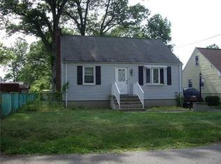 413 N Lincoln Ave, Middlesex, NJ 08846