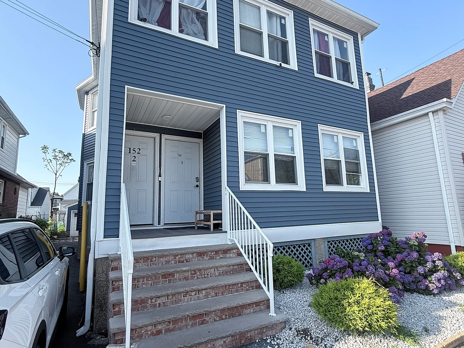 3 bed, 1100 sqft, $3,100 — Photo 1