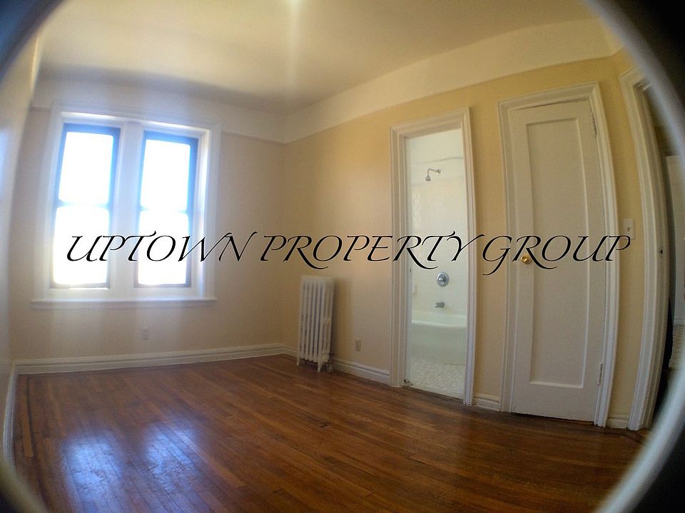 2nd image of 220 E 204th St APT 4C