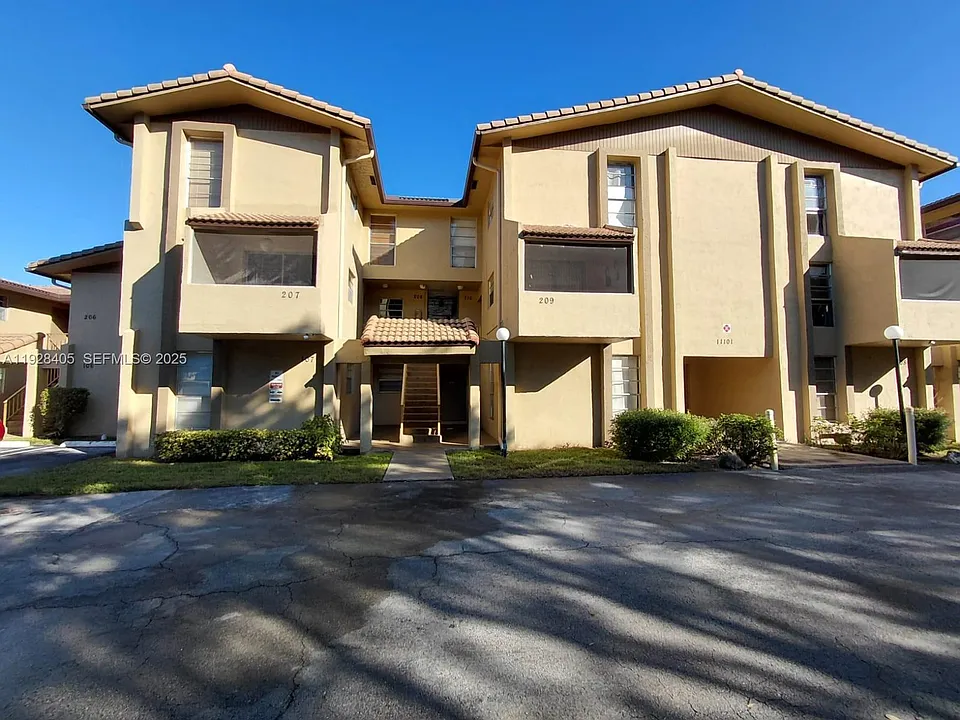 11101 Royal Palm Blvd #208