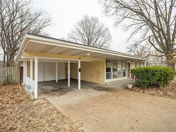 3rd image of 10438 Halls Ferry Rd