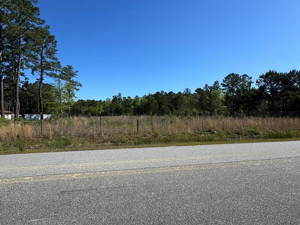 2nd image of 726 Spring Pond Rd