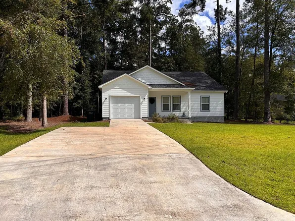 306 Knotted Pine Ln, Thomasville, GA 31792