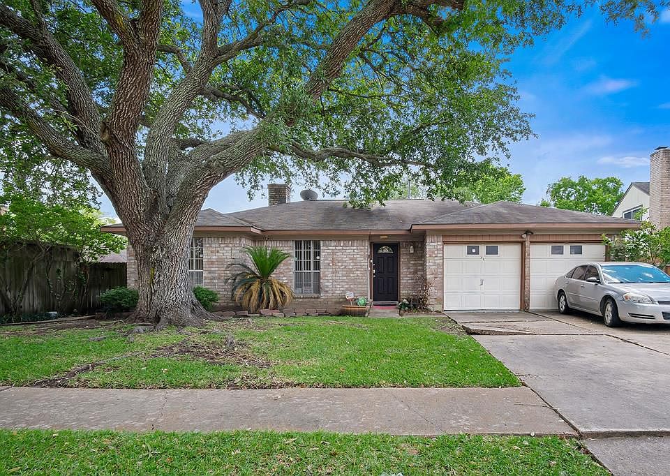 1st image of 6922 Vialinda Dr