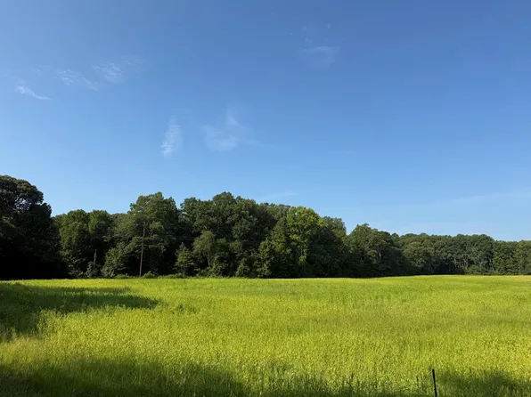 22-8 Devils Bottom Rd, Lancaster, VA 22503