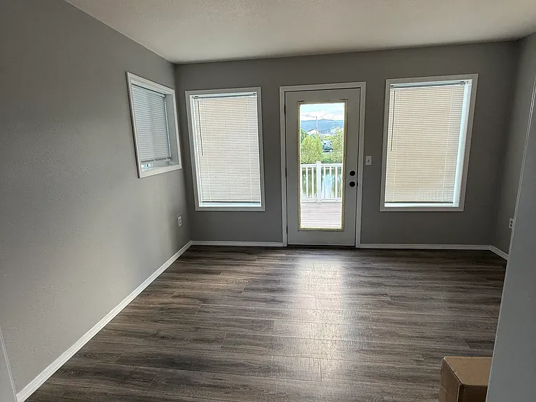 112 Mallard Dr — Photo 11