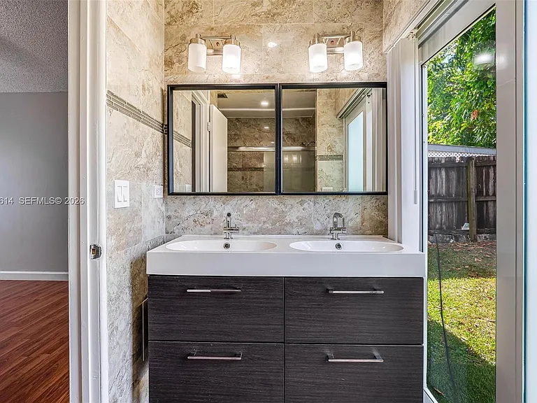 8250 SW 3rd Pl — Photo 21