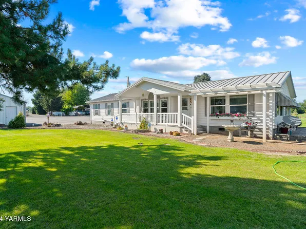 3207 S 101st Ave, Yakima, WA 98903