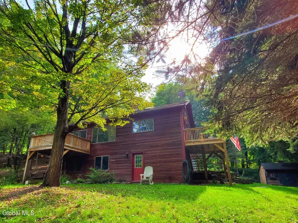 62 Hedges Road, Cambridge, NY 12816