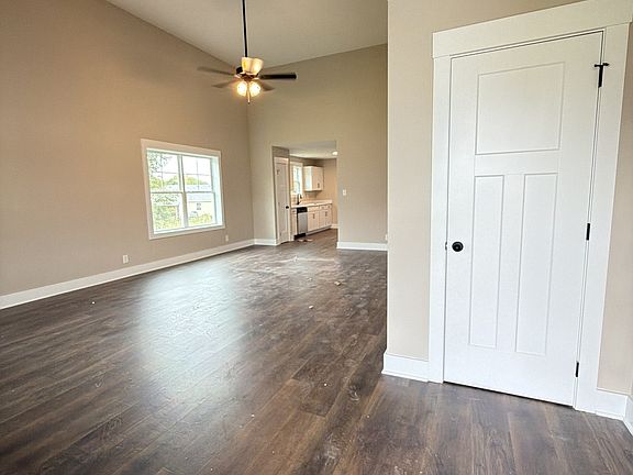 4th image of 42 Echo Rdg Lot 42
