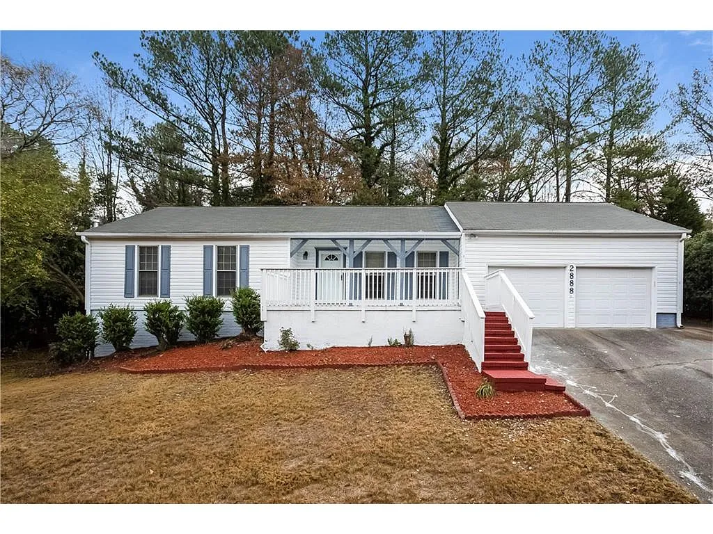 2888 Creekwood Dr photo 1