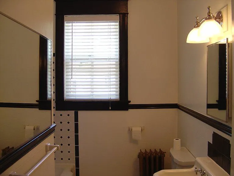 Bathroom off Hall Between B/Rs