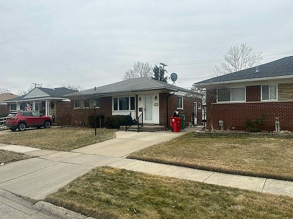 2nd image of 24535 Willowby Ave