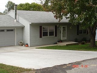 3rd image of 3420 Terrace Hill Dr NE