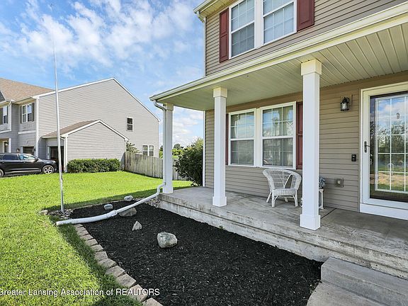 3rd image of 151 Lake Ridge Dr