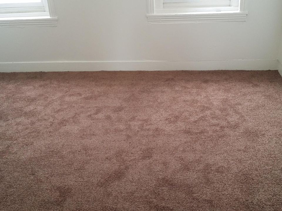 1st image of 2305 W 3rd St