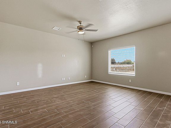 4th image of 3203 Sedano Ave