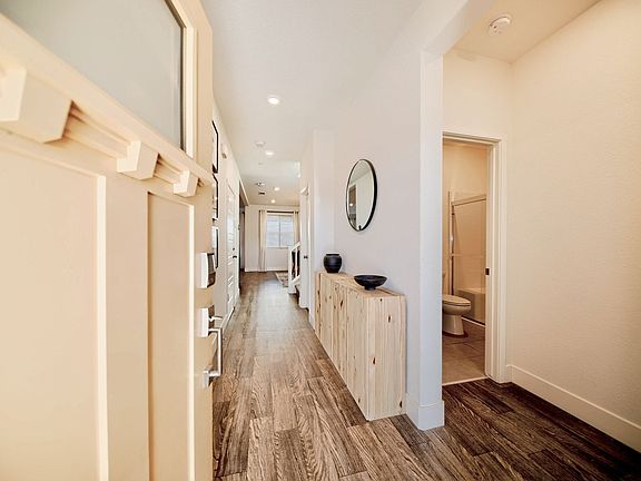 4th image of 2467 Robledo Way