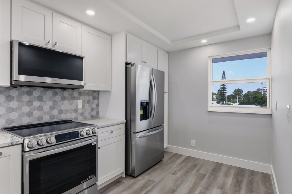 1012 N OCEAN Boulevard #202, photo 8