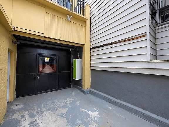 4th image of 2108 Arthur Ave
