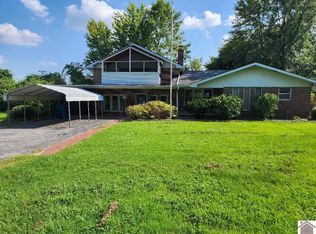 1301 Farris Ave, Murray, KY 42071