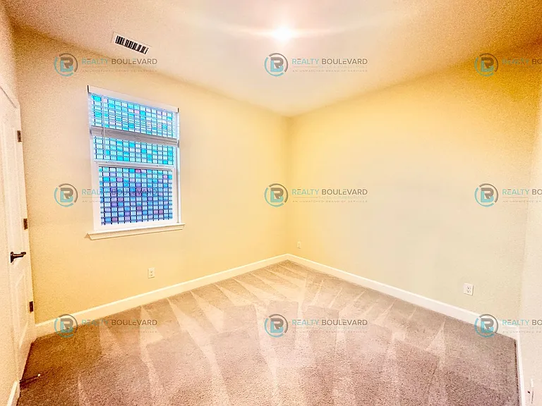 2098 Bishop Pine St — Photo 10