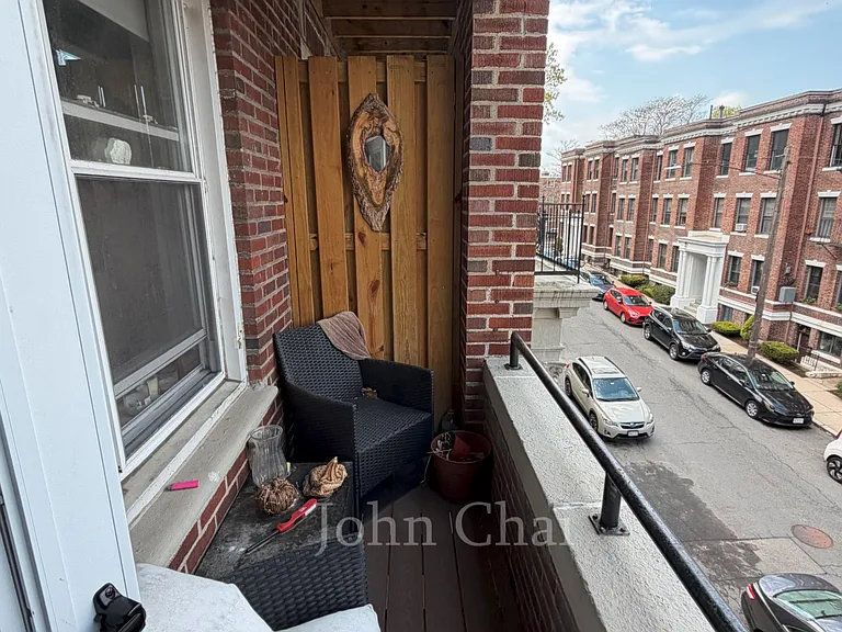 127 Sutherland Rd #K — Photo 13