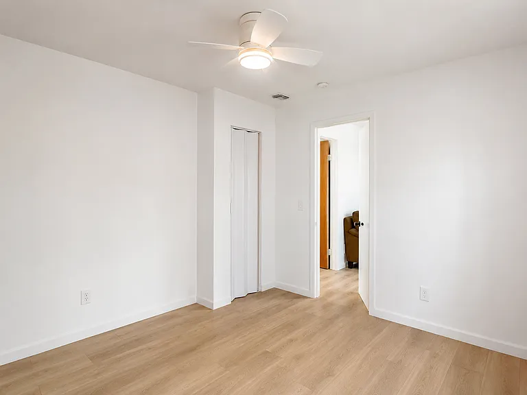 4416 Lane Ave S — Photo 8