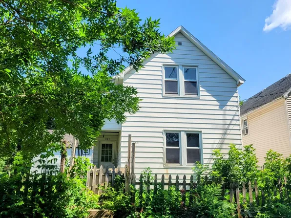 523 Crosby St NW, Grand Rapids, MI 49504