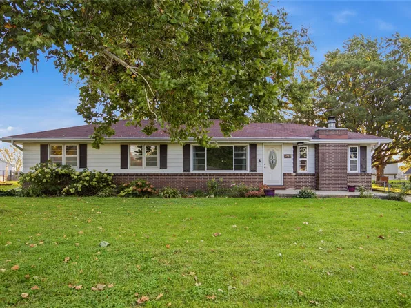 7715 NW 16th St, Ankeny, IA 50023
