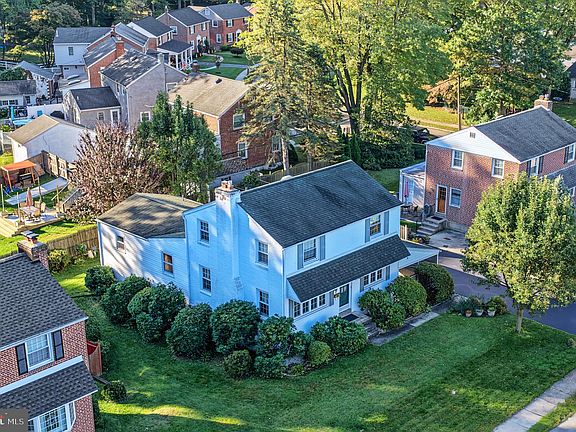 2nd image of 321 Yarnall Dr