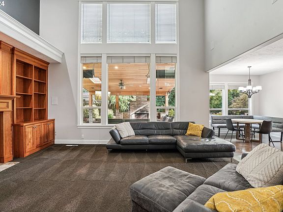 4th image of 4001 Wild Rose Dr