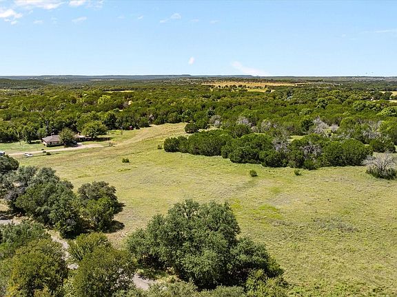 4th image of 1037 County Road 1011