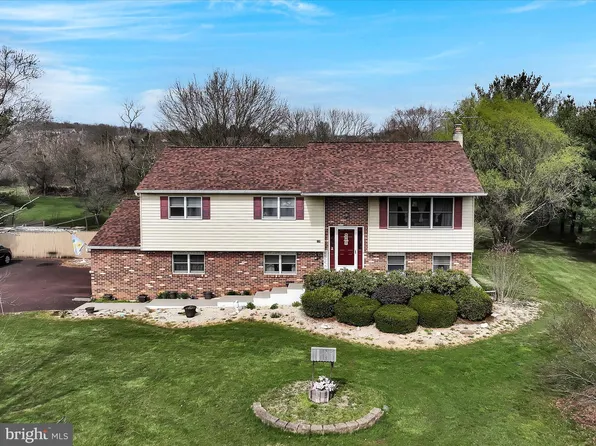 129 Graterford Rd, Schwenksville, PA 19473